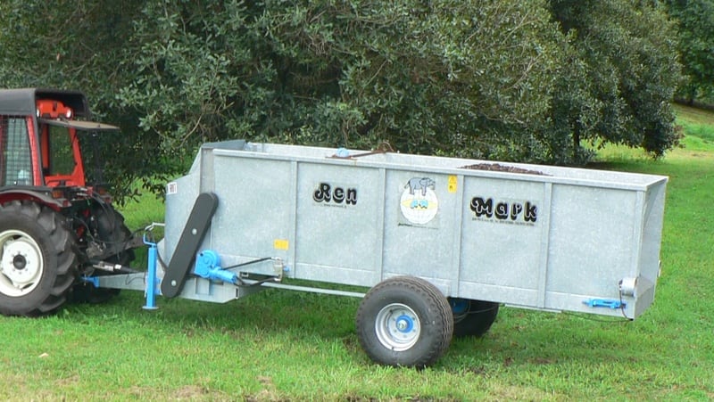 A galvanized steel side delivery row spreader for compost and manure. Available in 4m3 or 6m3 capacity.